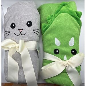 Moon and Stars Gray Cat &‎ Dinosaur Baby Hooded Bath Towels